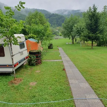 Kamp Kucica Trokrevetna Campingplads