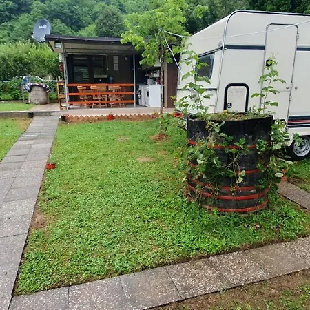 Kamp Kucica Trokrevetna Campingplads *