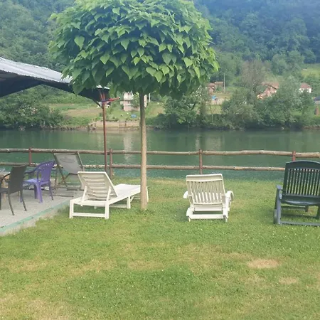 Campingplads Kamp Kucica Trokrevetna